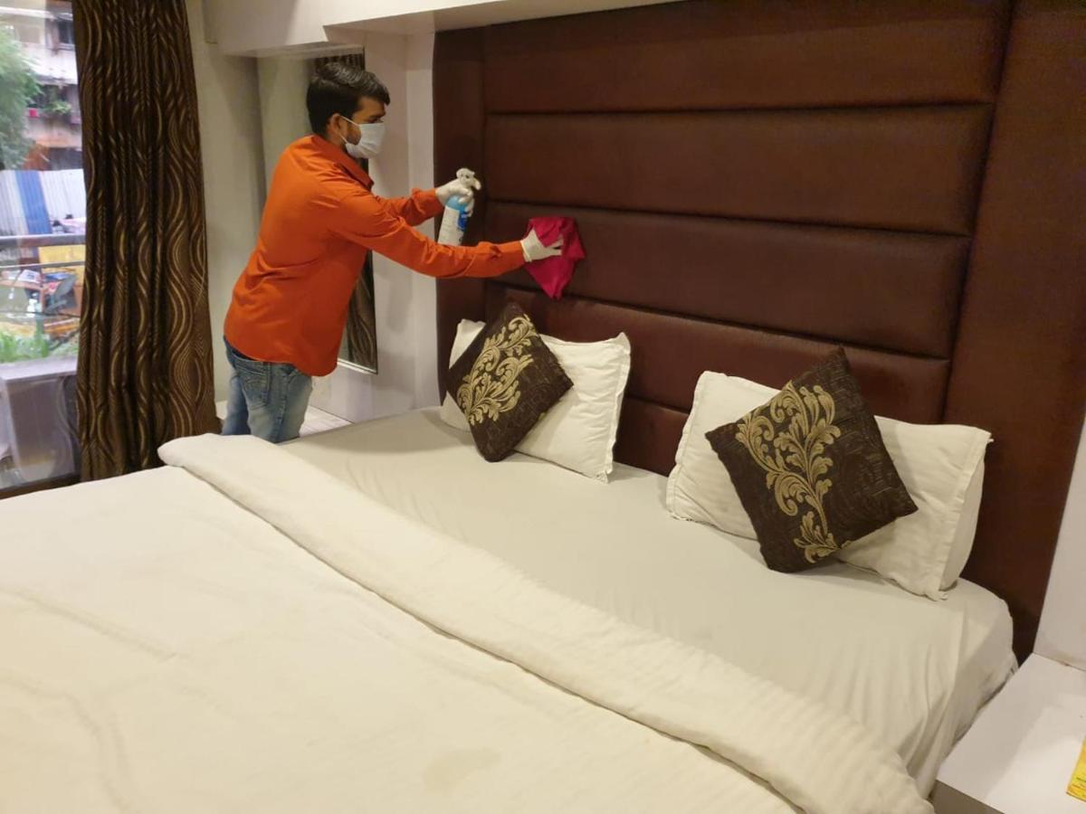 Hotel Alibaba Mumbai Exteriör bild