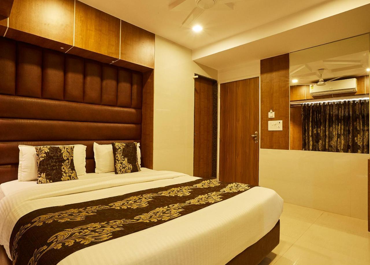 Hotel Alibaba Mumbai Exteriör bild