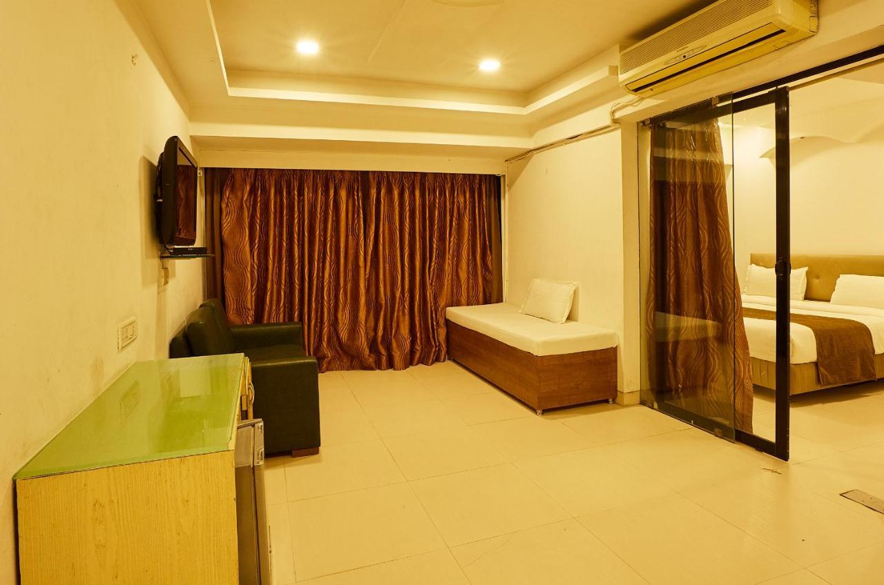 Hotel Alibaba Mumbai Exteriör bild
